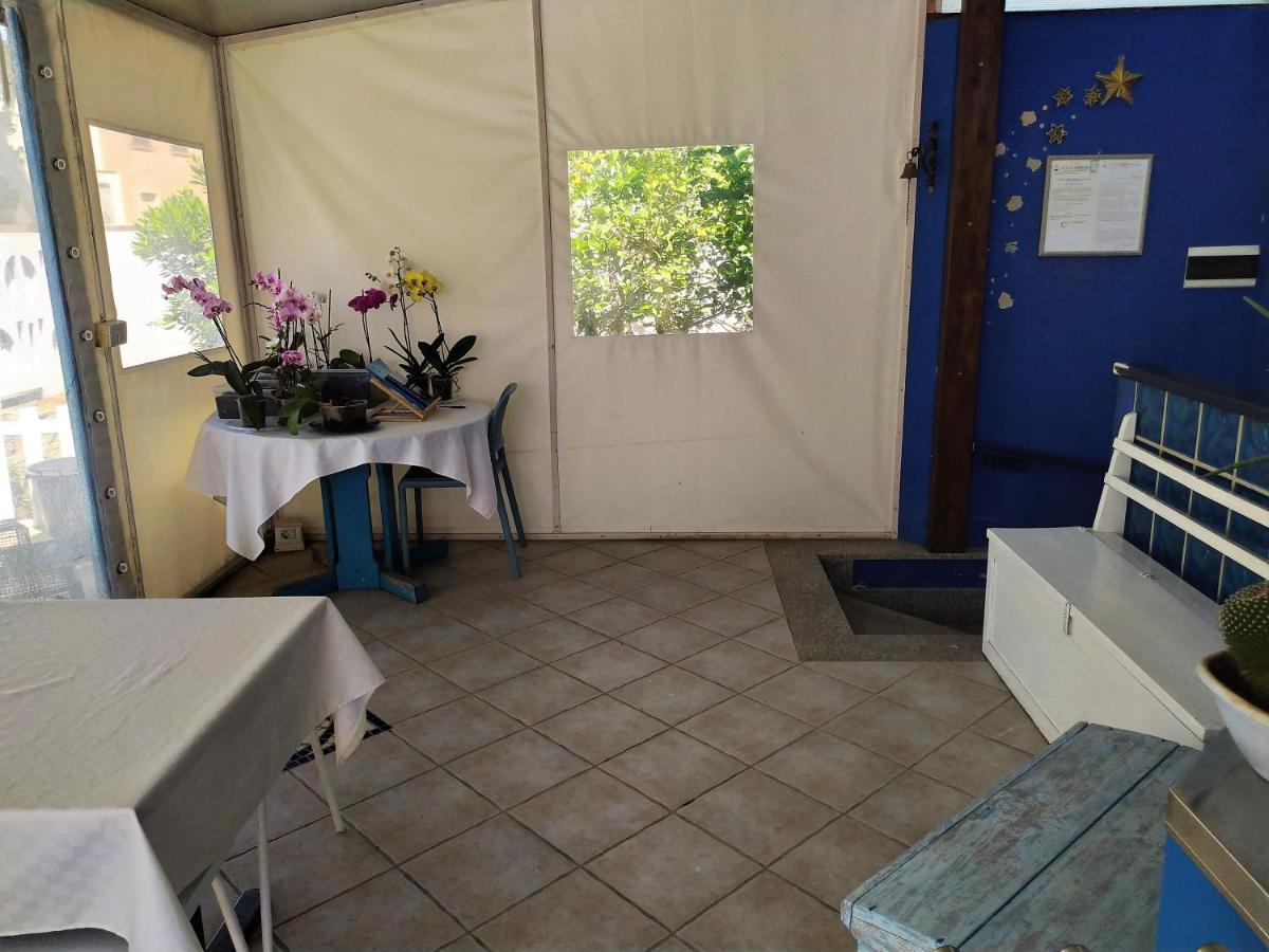 B&B Luna Blu Carbonia Luaran gambar